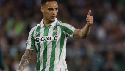 ng体育官网-安东尼：人们总谈论我的身价 但我清楚自己的价值