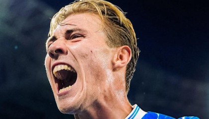 ng体育官网-买断费4400万欧，那不勒斯总监：我们无论如何都会买断霍伊伦